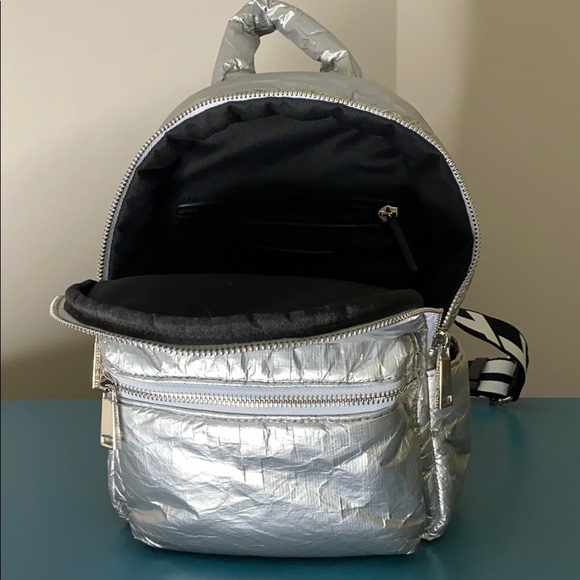 Mini backpack - Picture 3 of 3